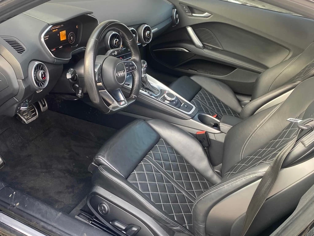 Audi Tt 2.0T  CARFAX - изображение 5