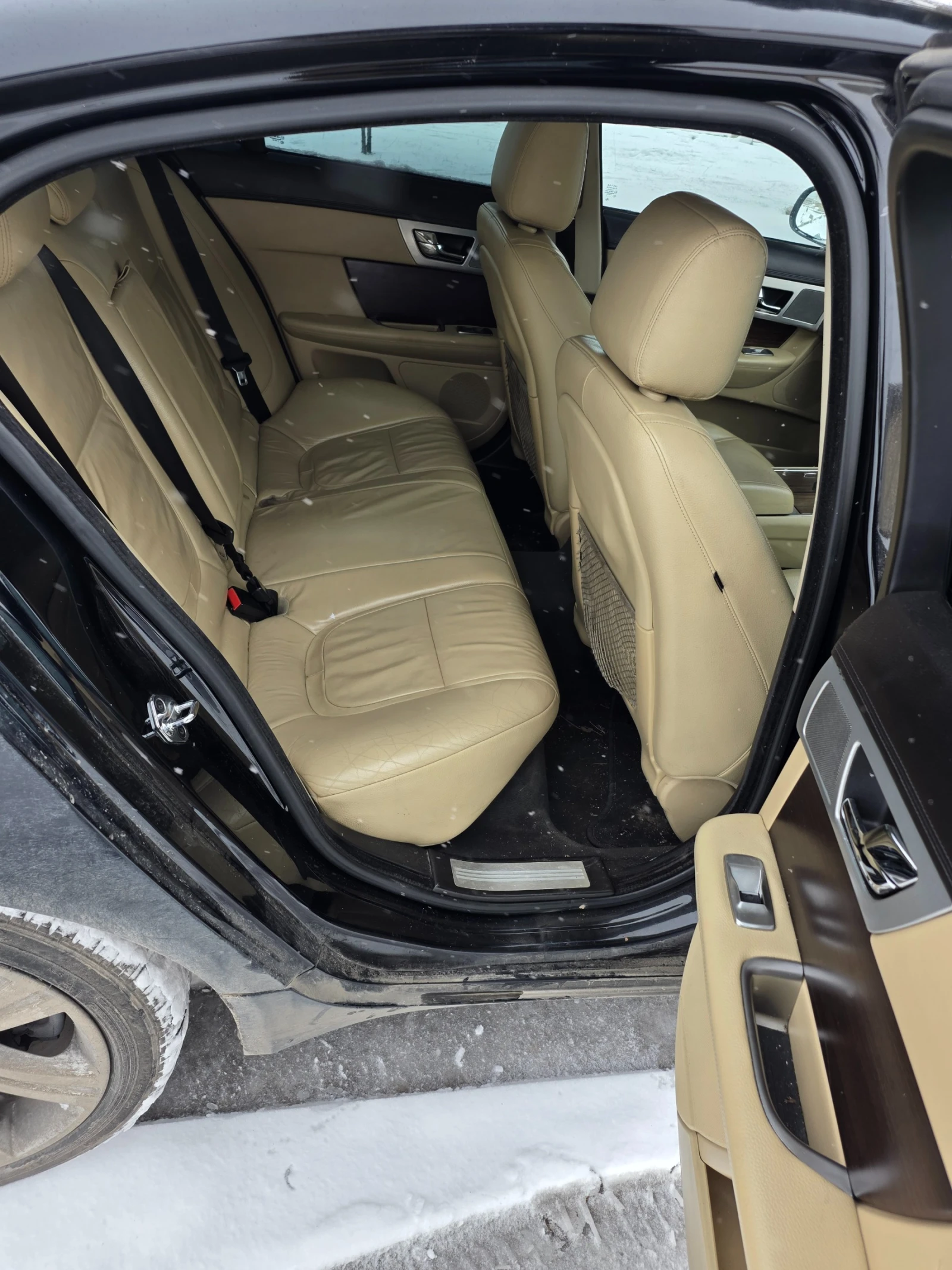 Jaguar Xf 2.2 - изображение 7