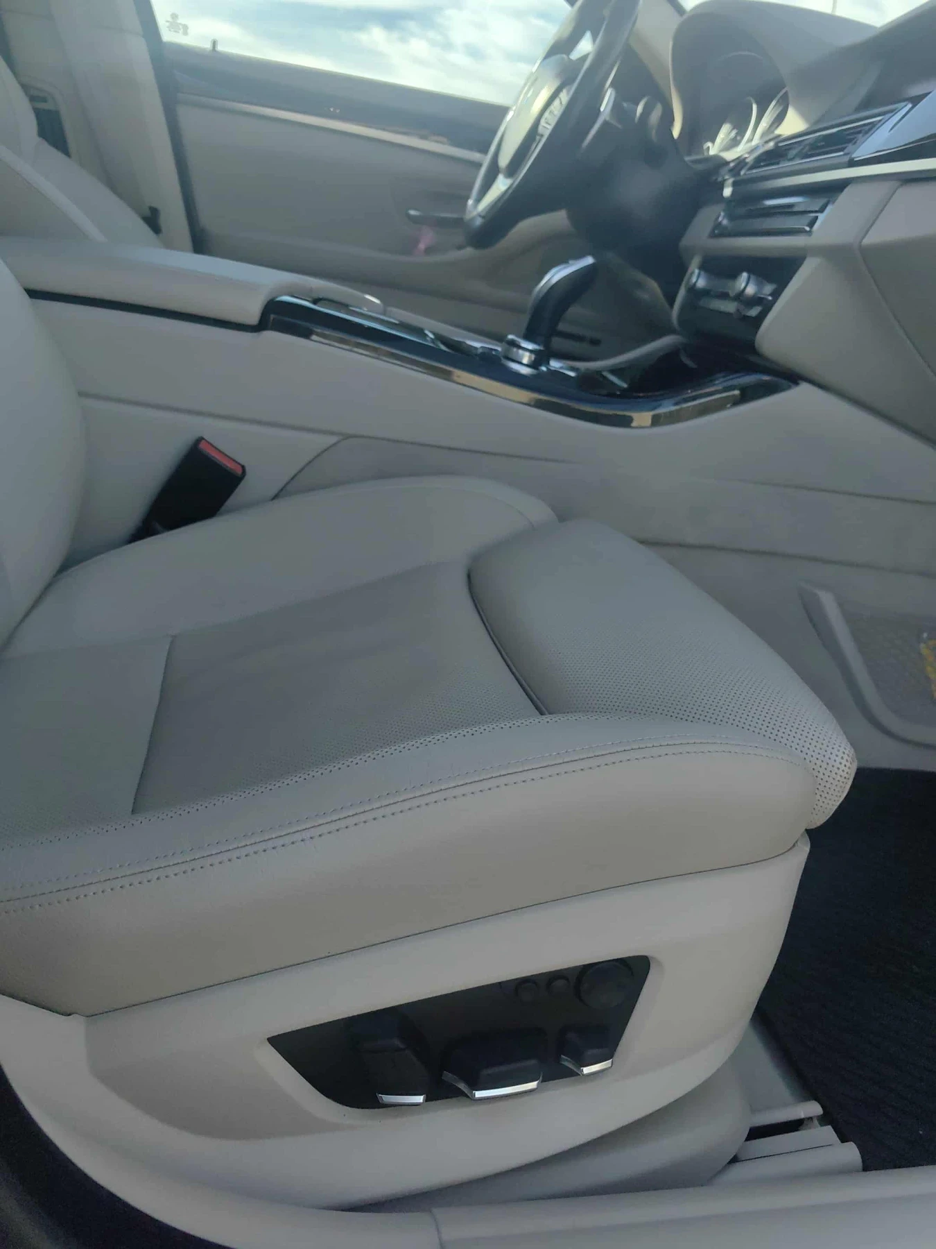 BMW 530 258HP/530 XDrive/ШВЕЙЦАРИЯ , снимка 12 - Автомобили и джипове - 53896208