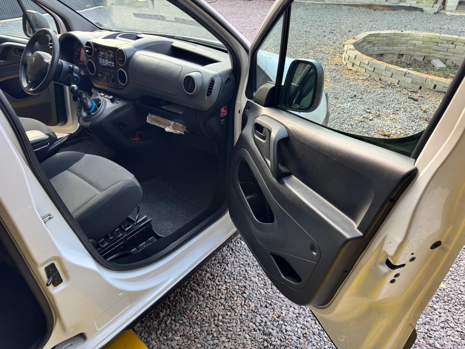 Peugeot Partner teppe, снимка 6 - Автомобили и джипове - 53985176