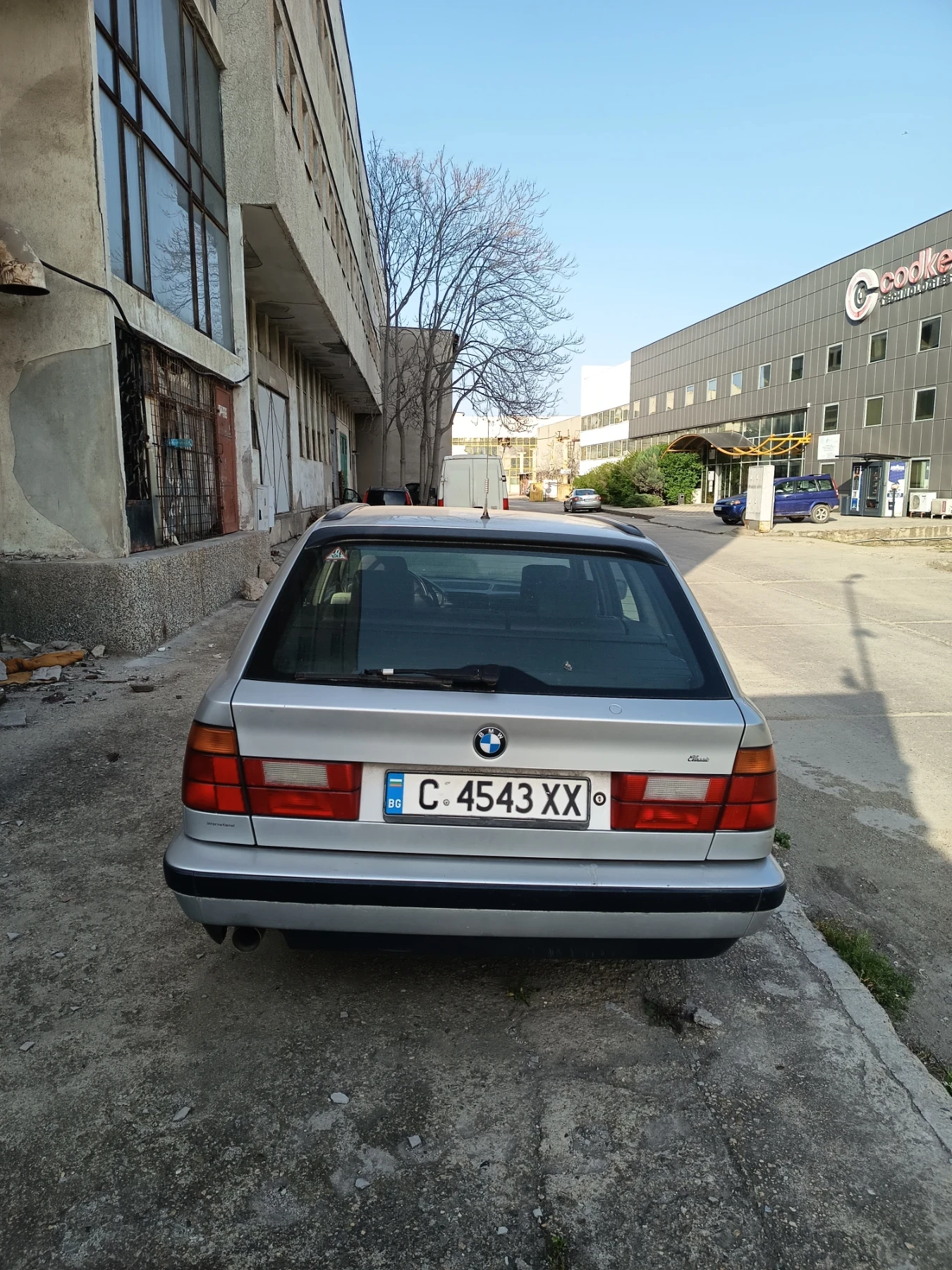 BMW 520 Е 34, снимка 2 - Автомобили и джипове - 54206445