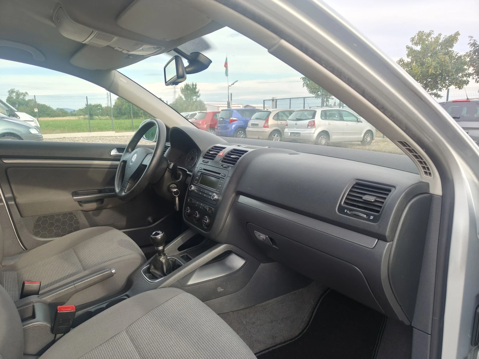 VW Jetta 1.6 i 102 | Mobile.bg � ����������� 12