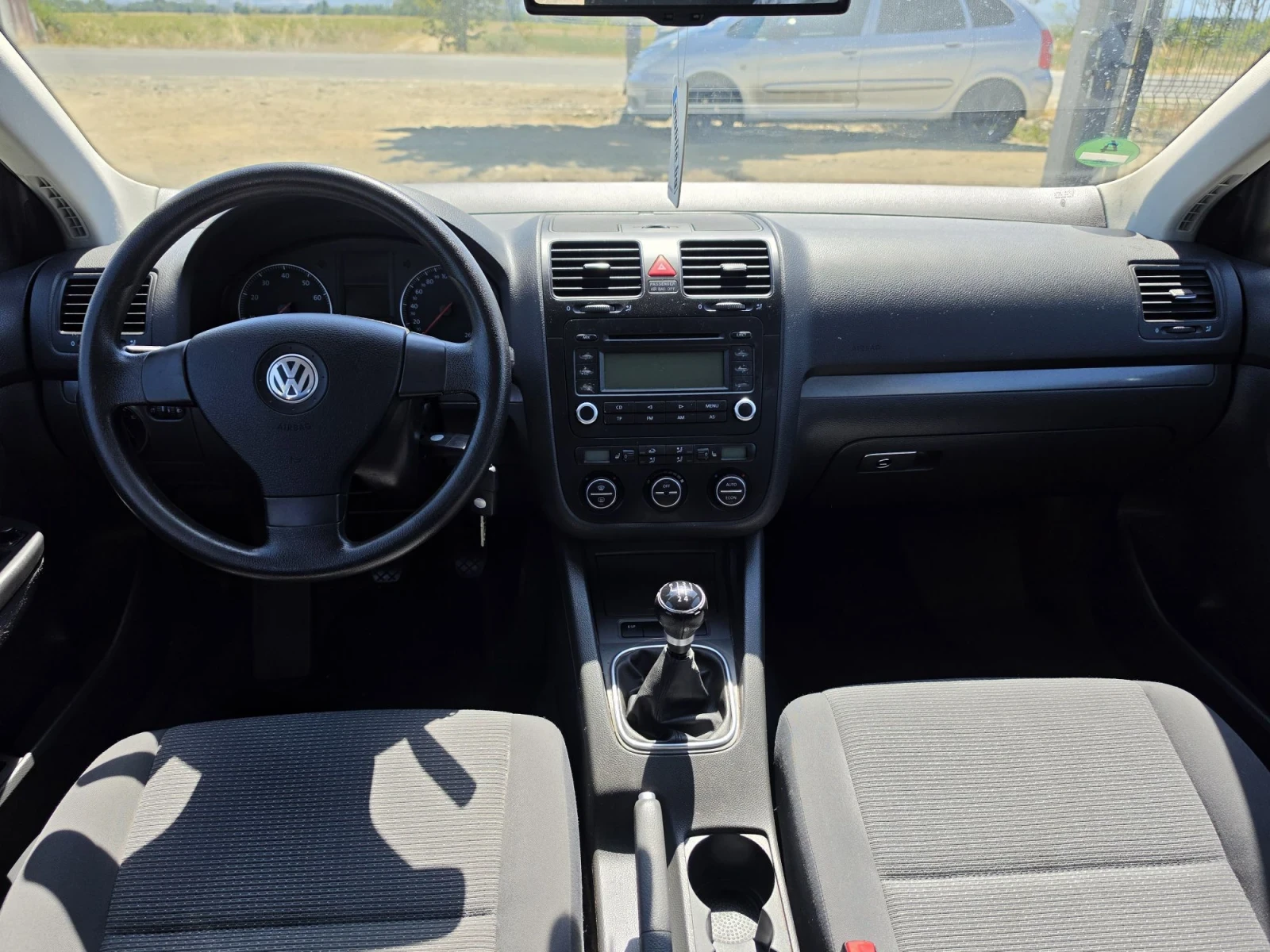 VW Jetta 1.6 i 102 | Mobile.bg � ����������� 9