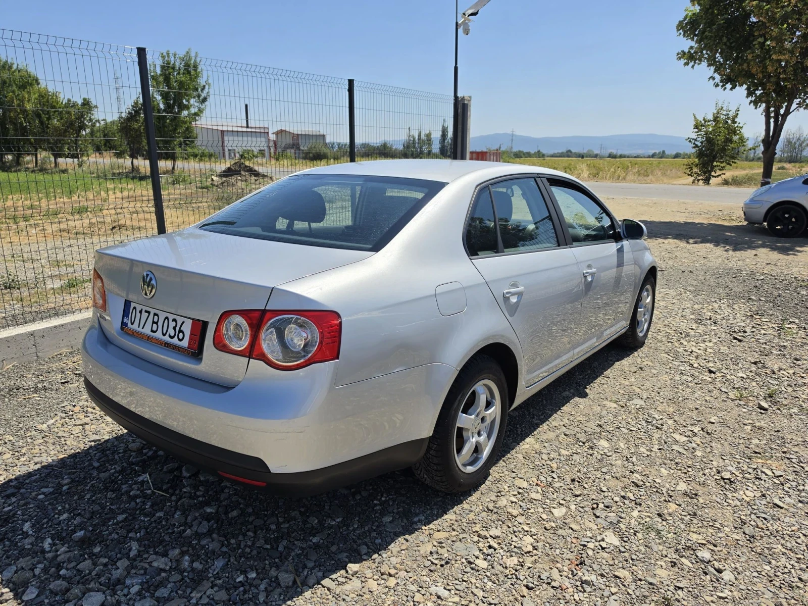 VW Jetta 1.6 i 102 | Mobile.bg � ����������� 7