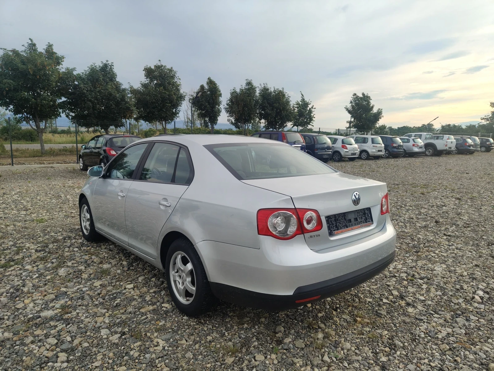 VW Jetta 1.6 i 102 | Mobile.bg � ����������� 4