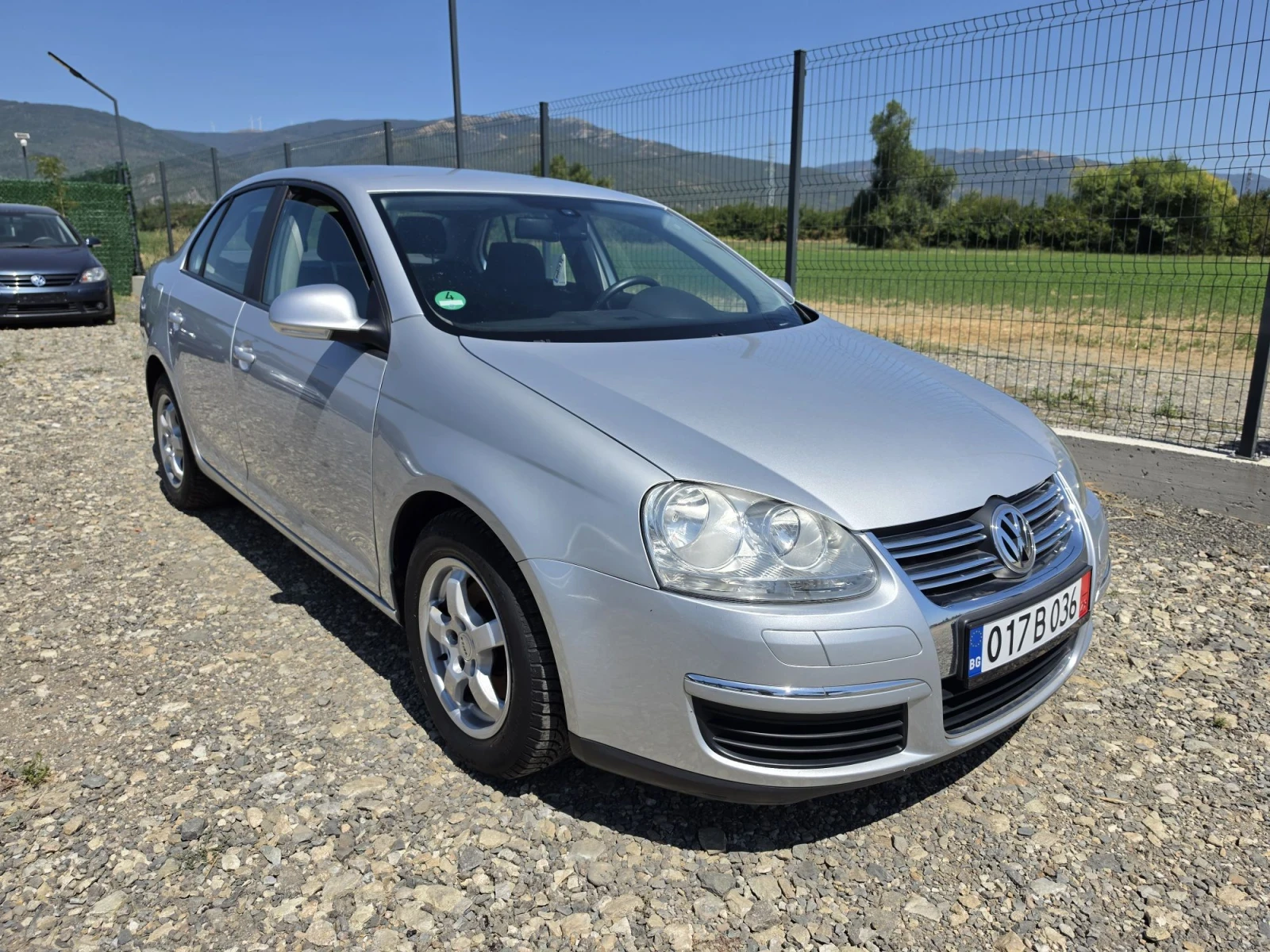 VW Jetta 1.6 i 102