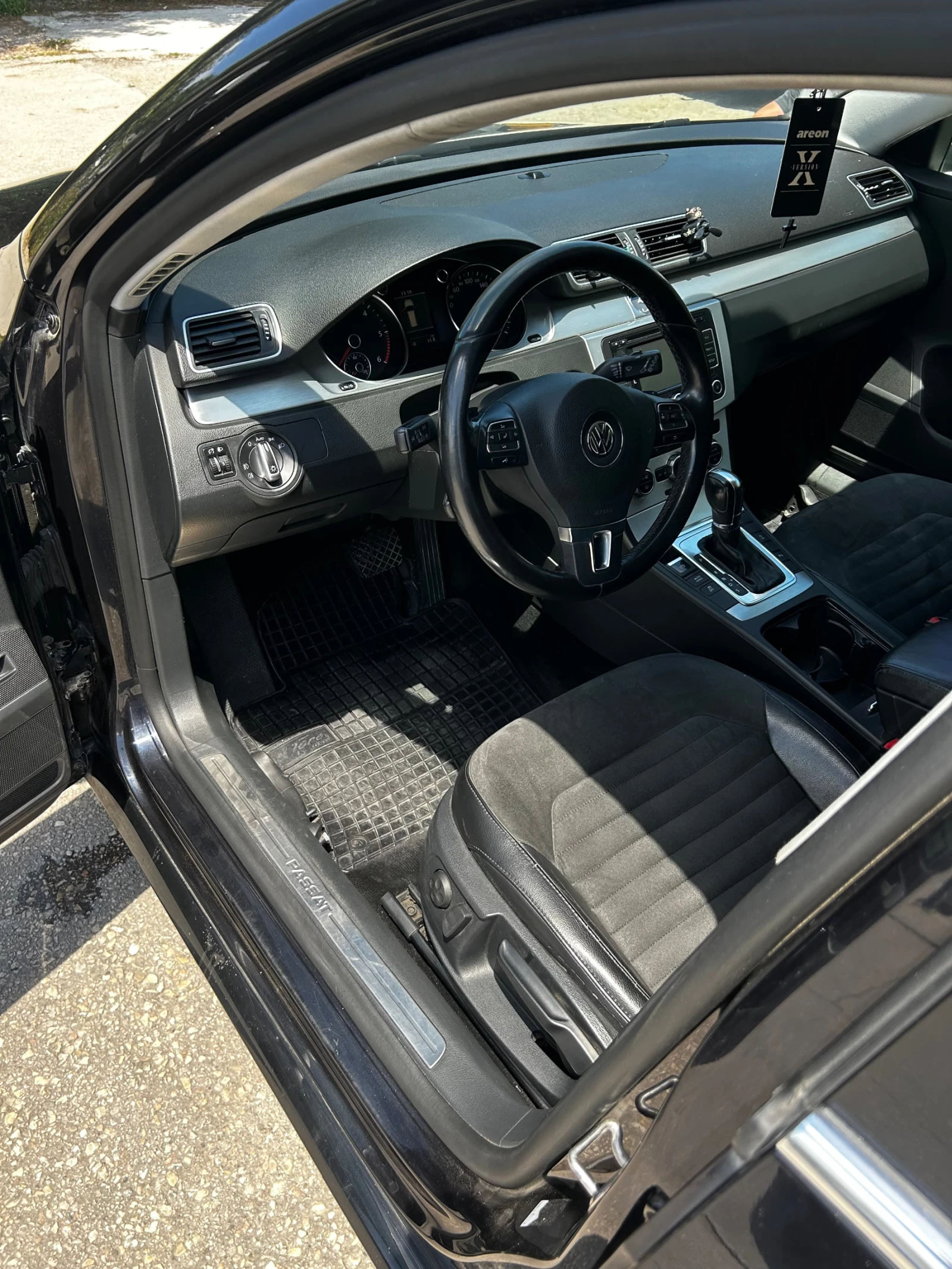 VW Passat B7, снимка 14 - Автомобили и джипове - 54916730