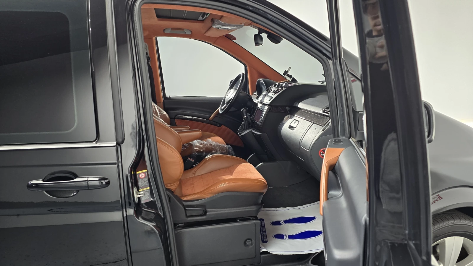 Mercedes-Benz V 300 ЛЮК* КРАЙНА ЦЕНА, снимка 11 - Автомобили и джипове - 55496213