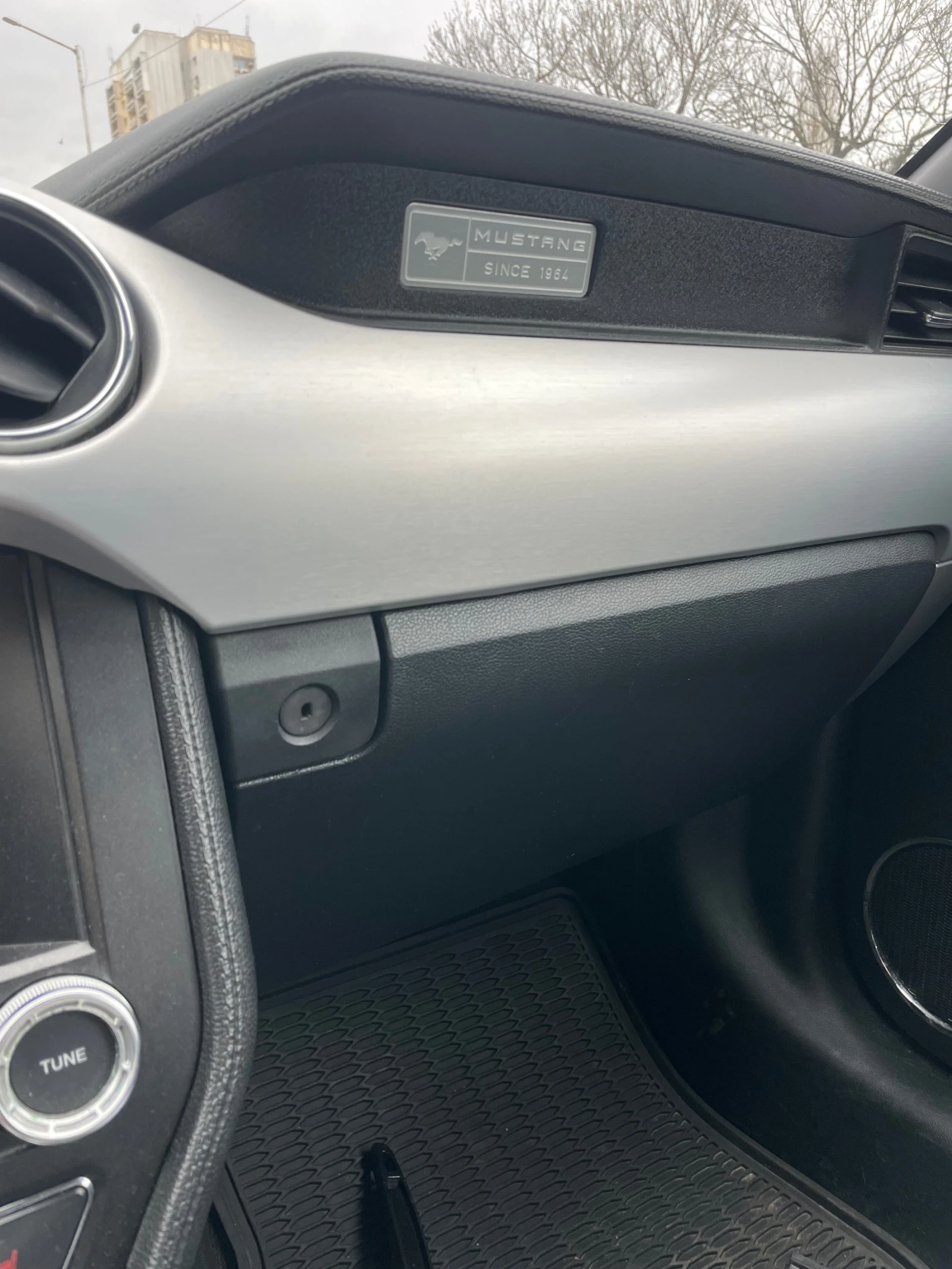 Ford Mustang Кабрио вс. Екстри, снимка 13 - Автомобили и джипове - 55564050