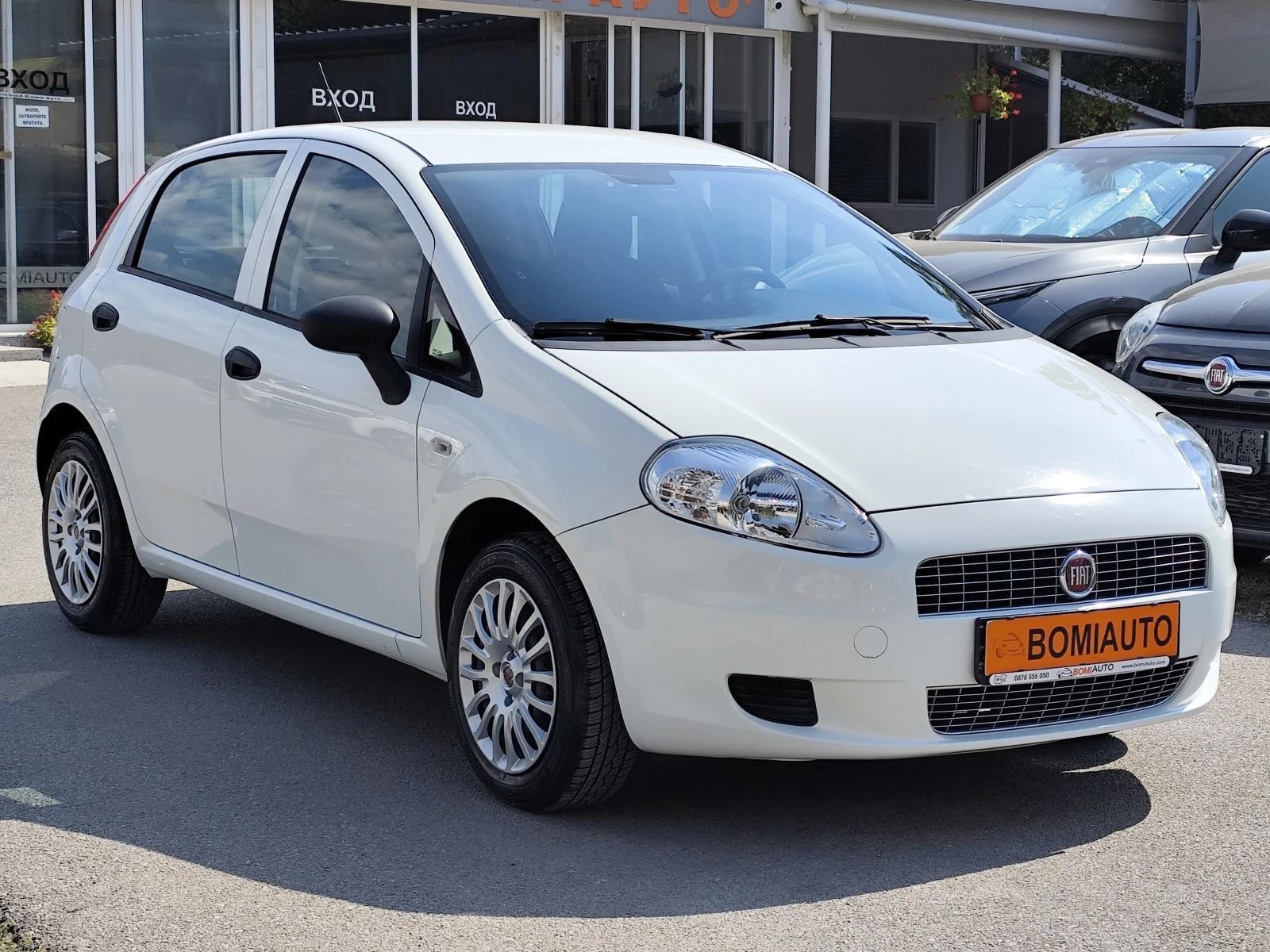 Fiat Punto GRANDE* DYNAMIC* 1.2i* КLIMA* ТОП-УНИКАТ, снимка 3 - Автомобили и джипове - 55661278