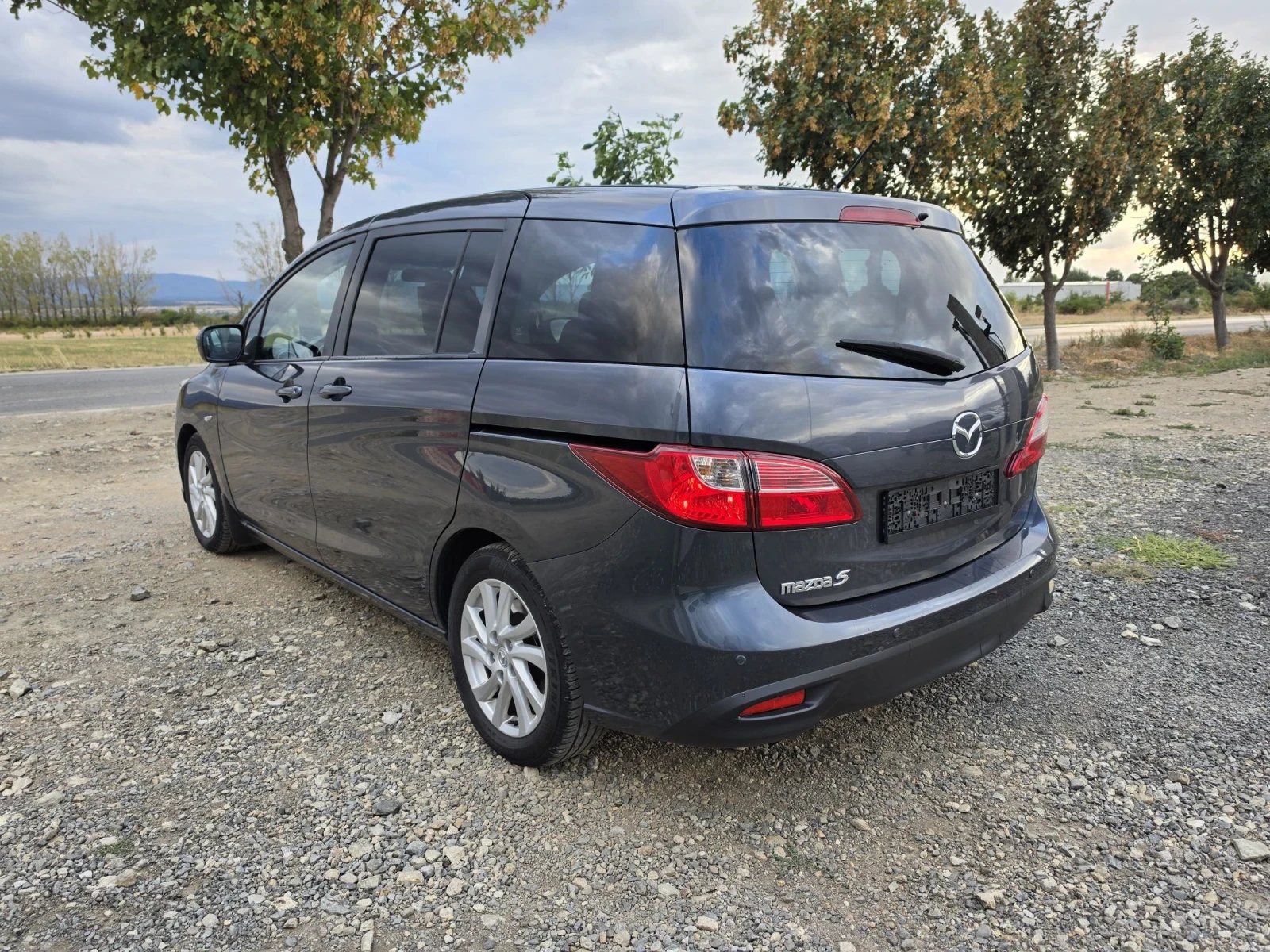 Mazda 5 1.6 HDI, снимка 4 - Автомобили и джипове - 56183443