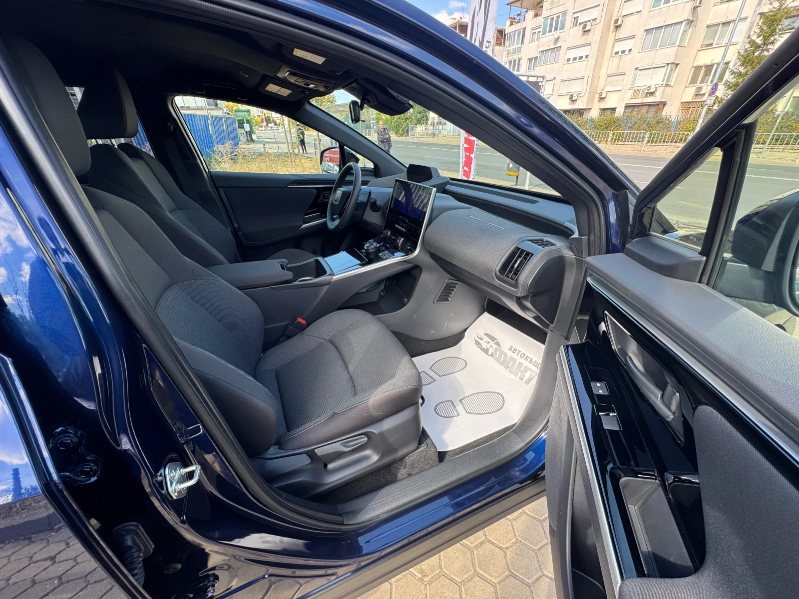Toyota bZ4X 4X4!!!ELEKTRIC DRIVE/3000��!! | Mobile.bg � ����������� 12