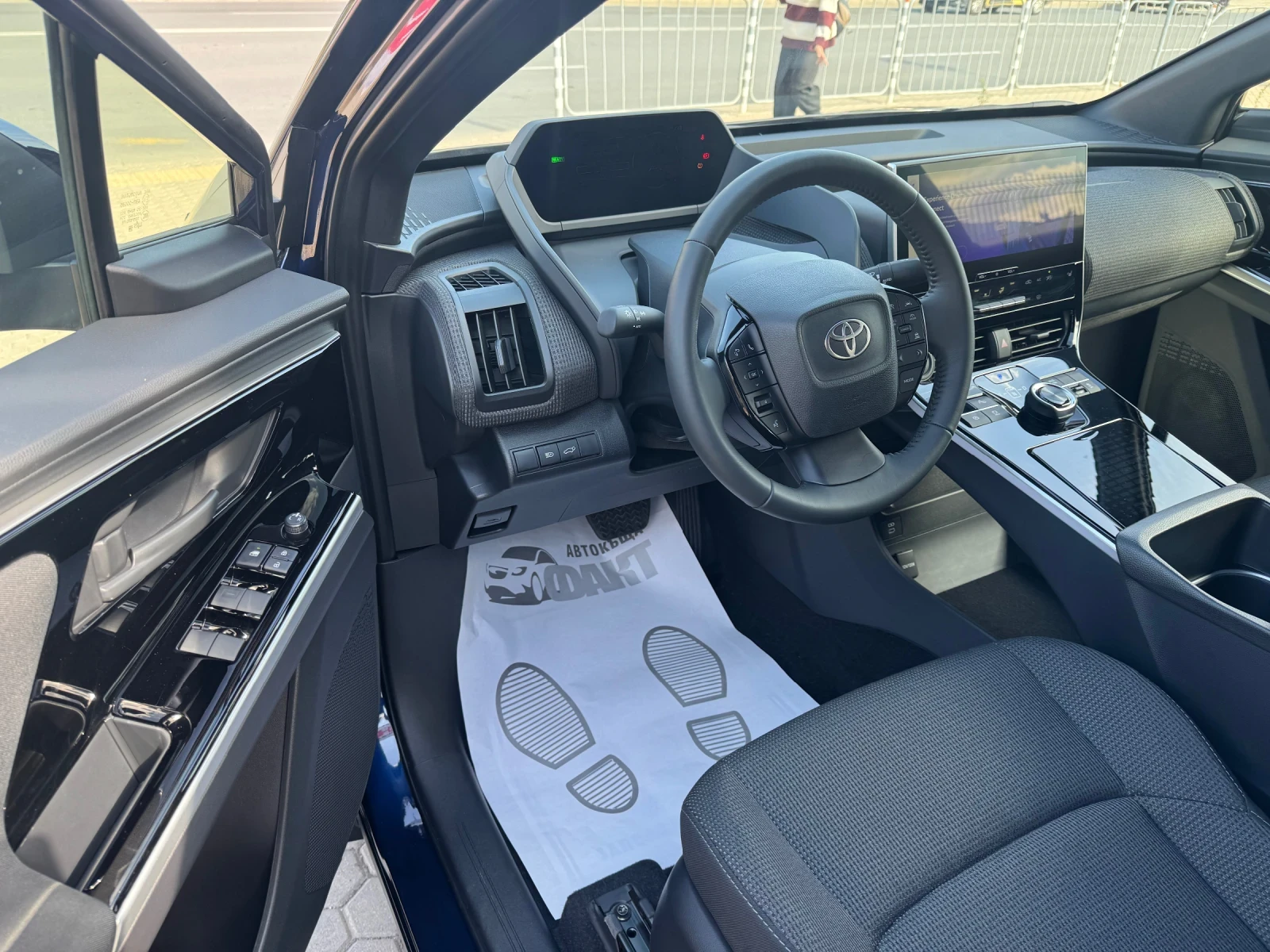 Toyota bZ4X 4X4!!!ELEKTRIC DRIVE/3000��!! | Mobile.bg � ����������� 5