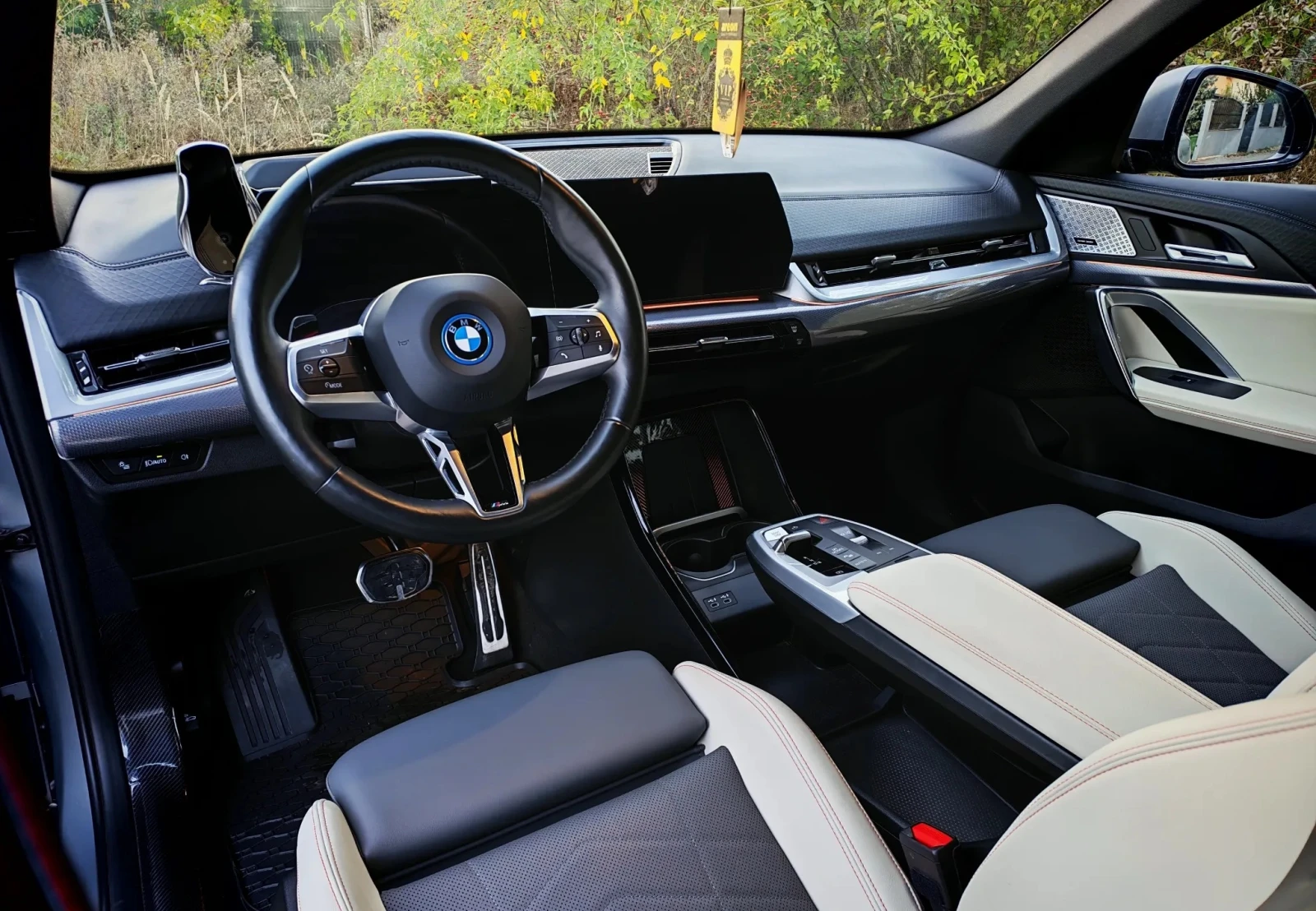 BMW iX2 xDrive30 M-Sport PRO, снимка 4 - Автомобили и джипове - 56607973