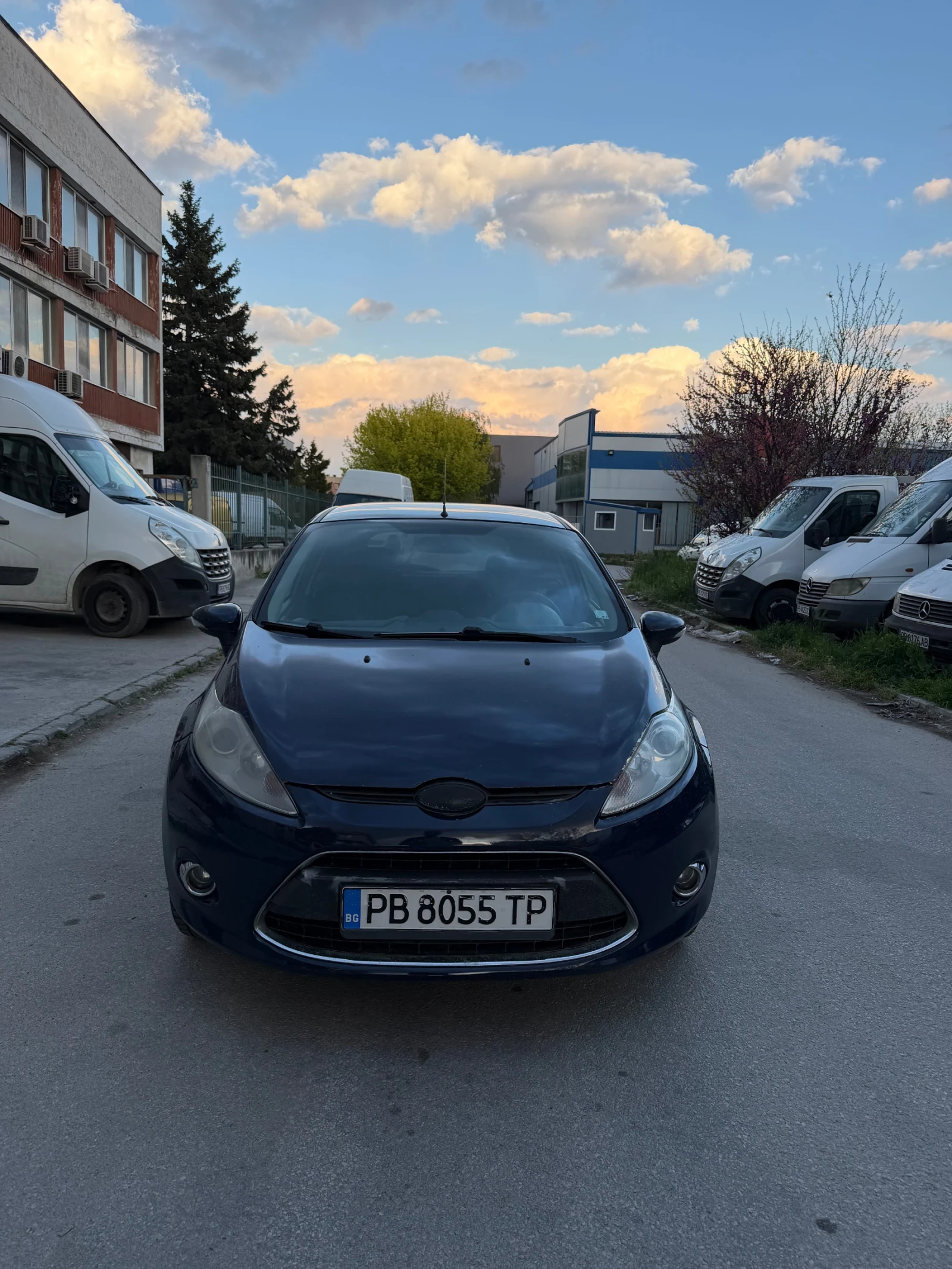 Ford Fiesta, снимка 2 - Автомобили и джипове - 56654093