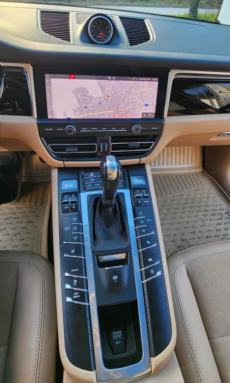 Porsche Macan, снимка 12 - Автомобили и джипове - 53498721