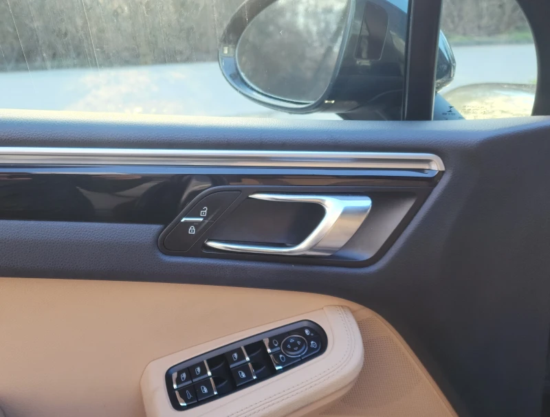 Porsche Macan, снимка 8 - Автомобили и джипове - 53498721