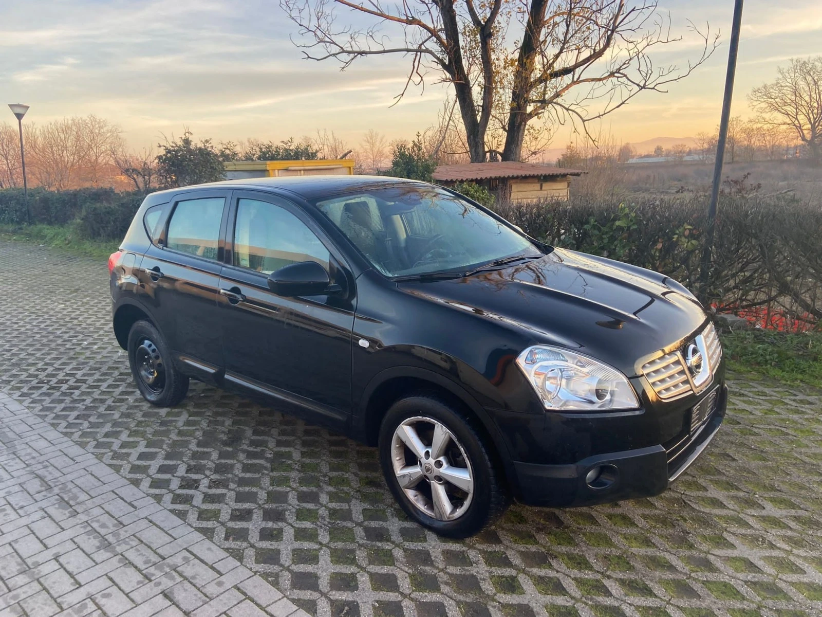 Nissan Qashqai 2.0D-4x4 АВТОМАТ - изображение 3