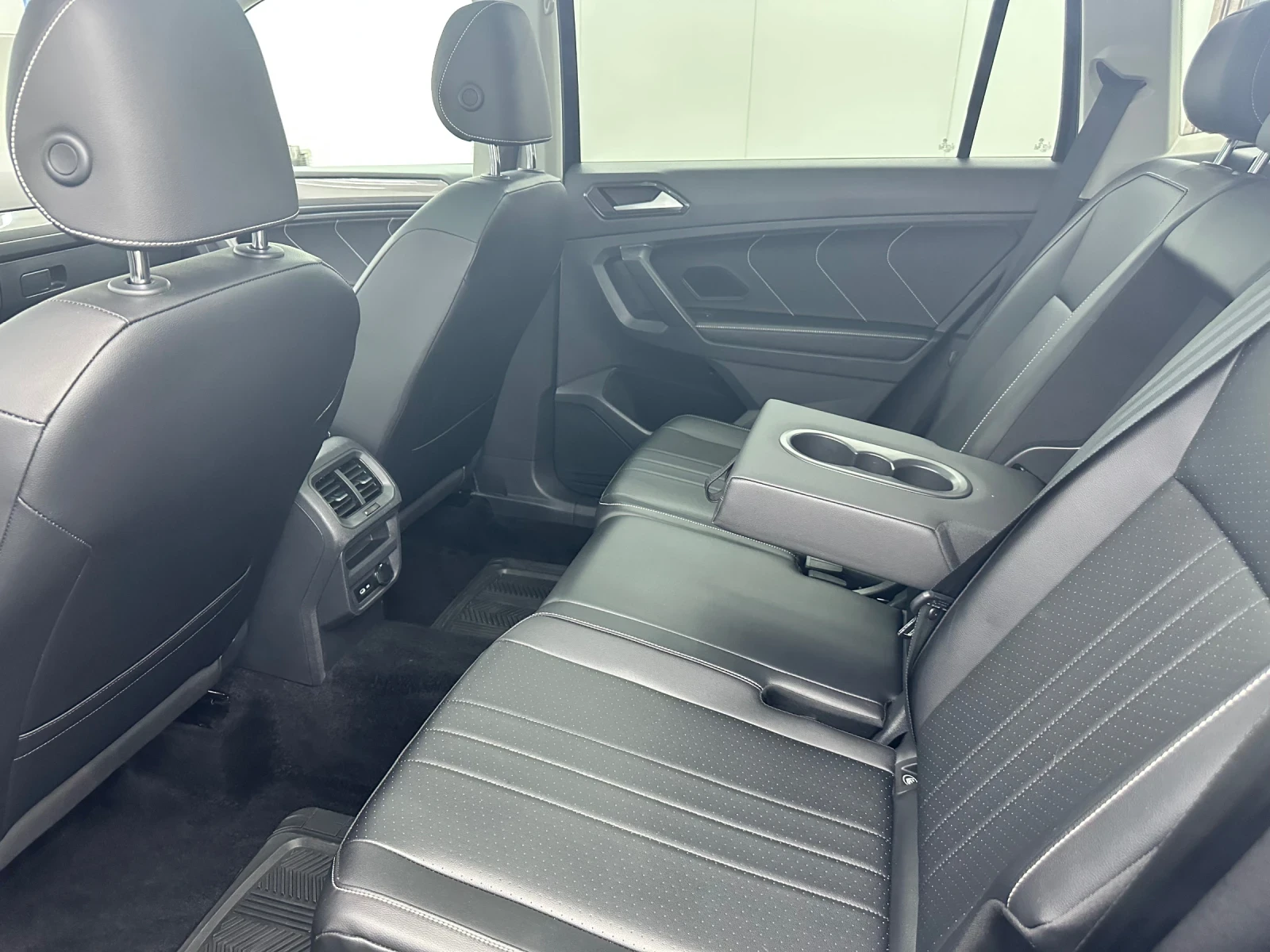 VW Tiguan 2.0 TSI Allspace 4motion - изображение 10