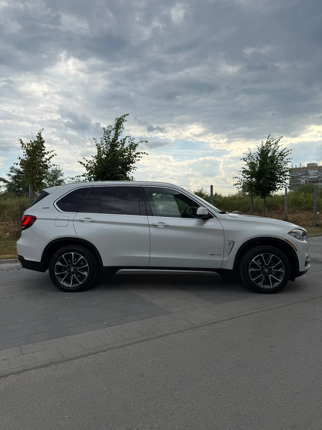 BMW X5 Plug-in Hybrid - изображение 8