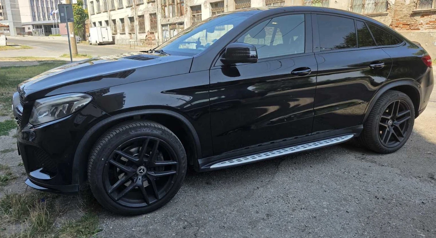 Mercedes-Benz GLE 350 AMG/SHADOWLINE/HARMAN KARDON/360* КАМЕРИ/ПОДГРЕВ - изображение 2
