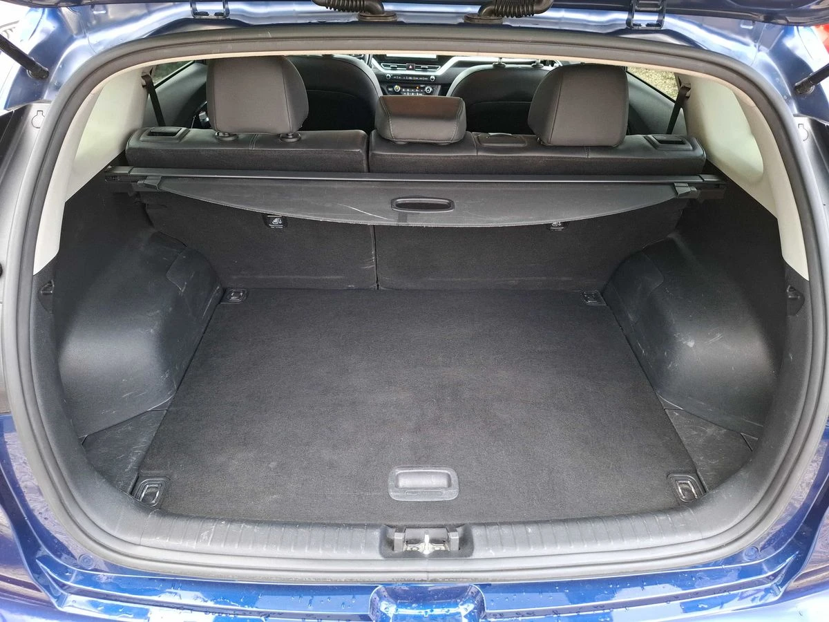 Kia Niro 150kw Active, снимка 9 - Автомобили и джипове - 53848313