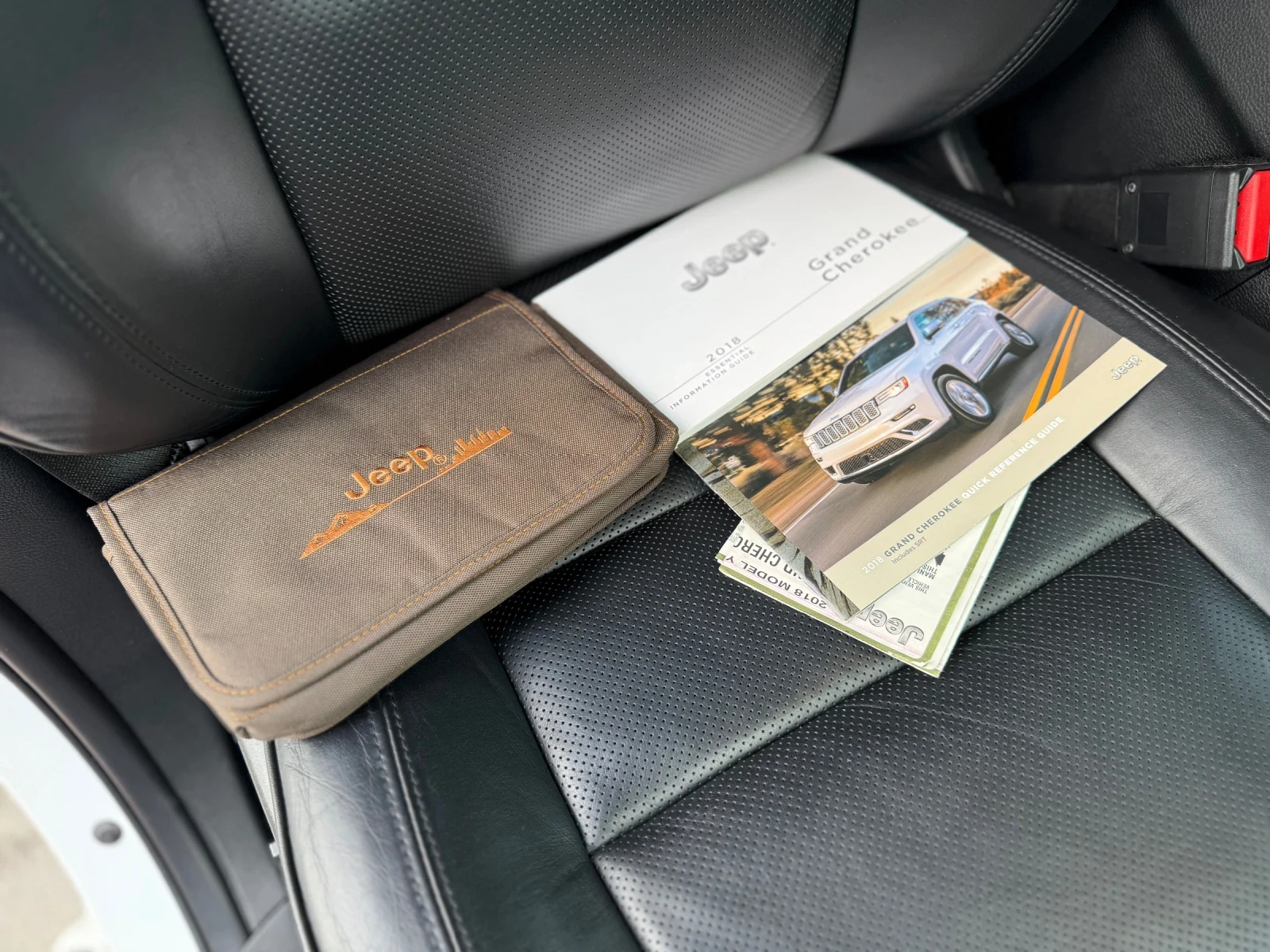 Jeep Grand cherokee High Altitude 2, снимка 15 - Автомобили и джипове - 54035143