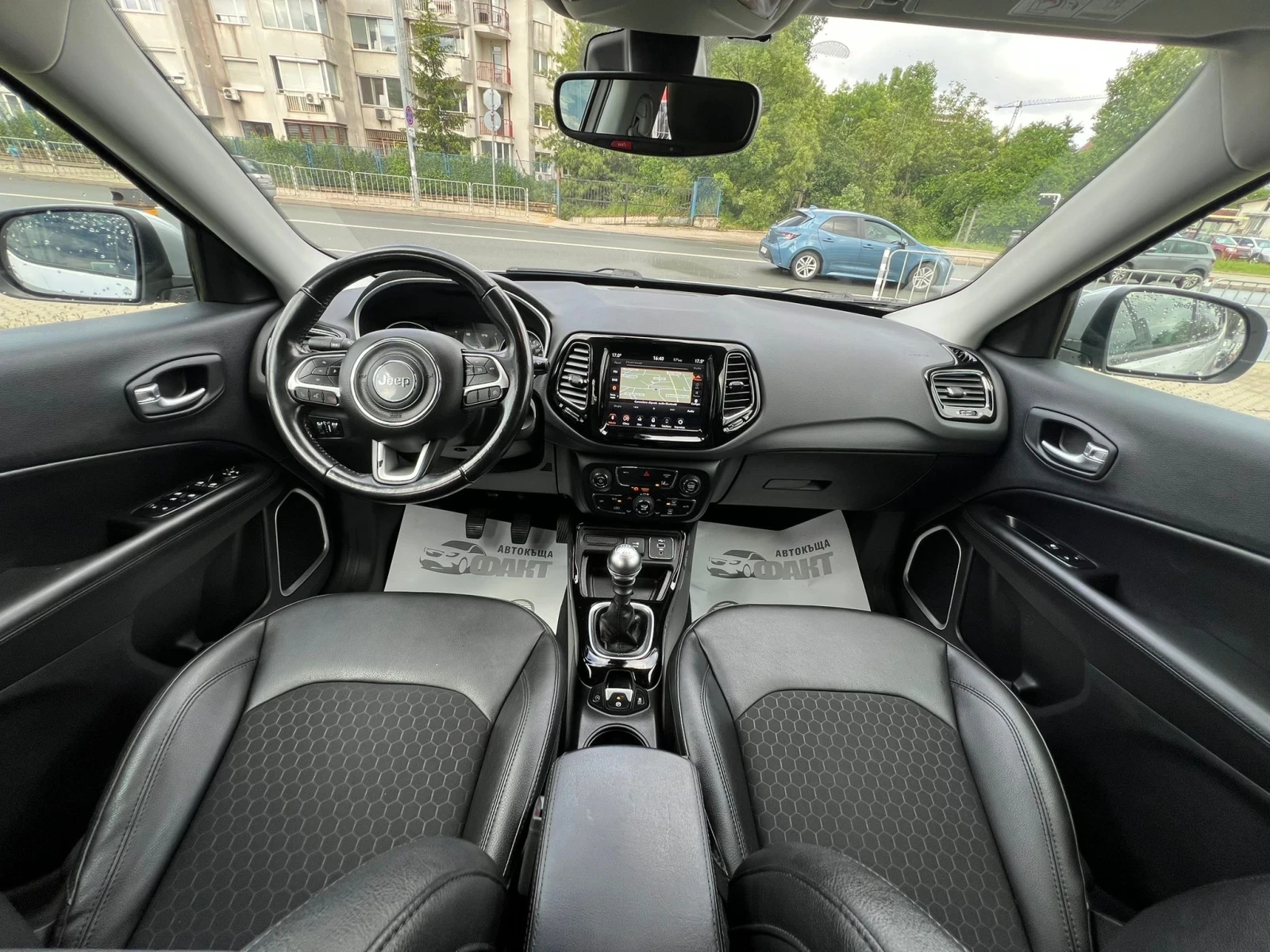 Jeep Compass 1.6D/4x4/NAVI, снимка 11 - Автомобили и джипове - 54660978