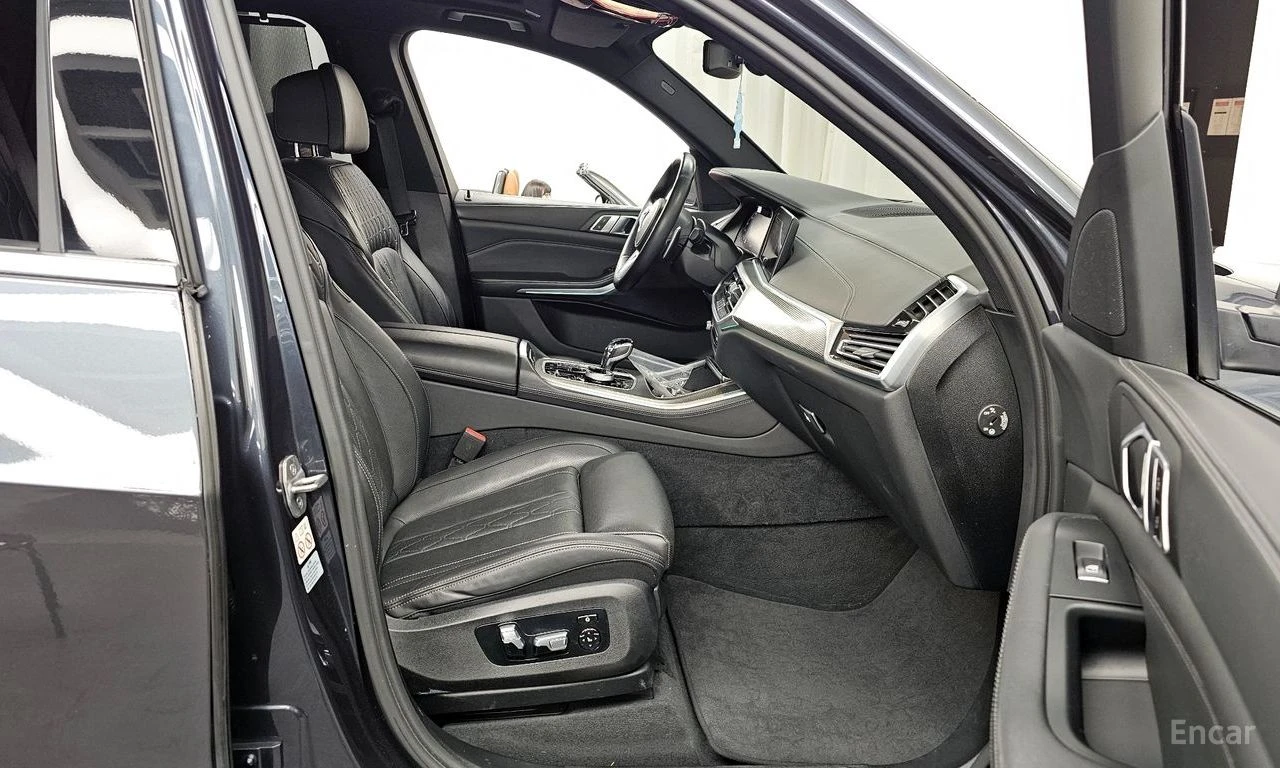 BMW X5 xDRIVE* 40i* M SPORT* ОБДУХВАНЕ* 360 КАМЕРА, снимка 11 - Автомобили и джипове - 54822889