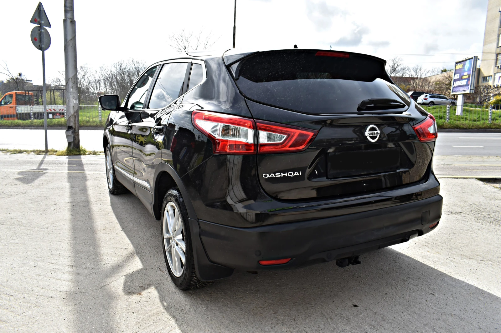 Nissan Qashqai 360CAM* DISSTRONIC* LINE-ASSISt, снимка 5 - Автомобили и джипове - 54846694