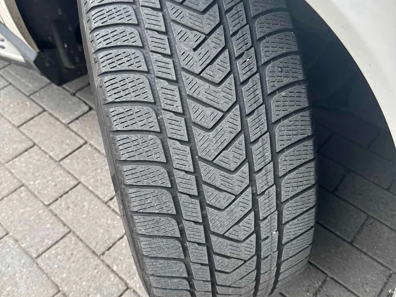 Mercedes-Benz GLE 53 4MATIC * AMG * ДИСТРОНИК * ОБДУХВАНЕ * 2 КЛЮЧА * ПАНО, снимка 7 - Автомобили и джипове - 54884710