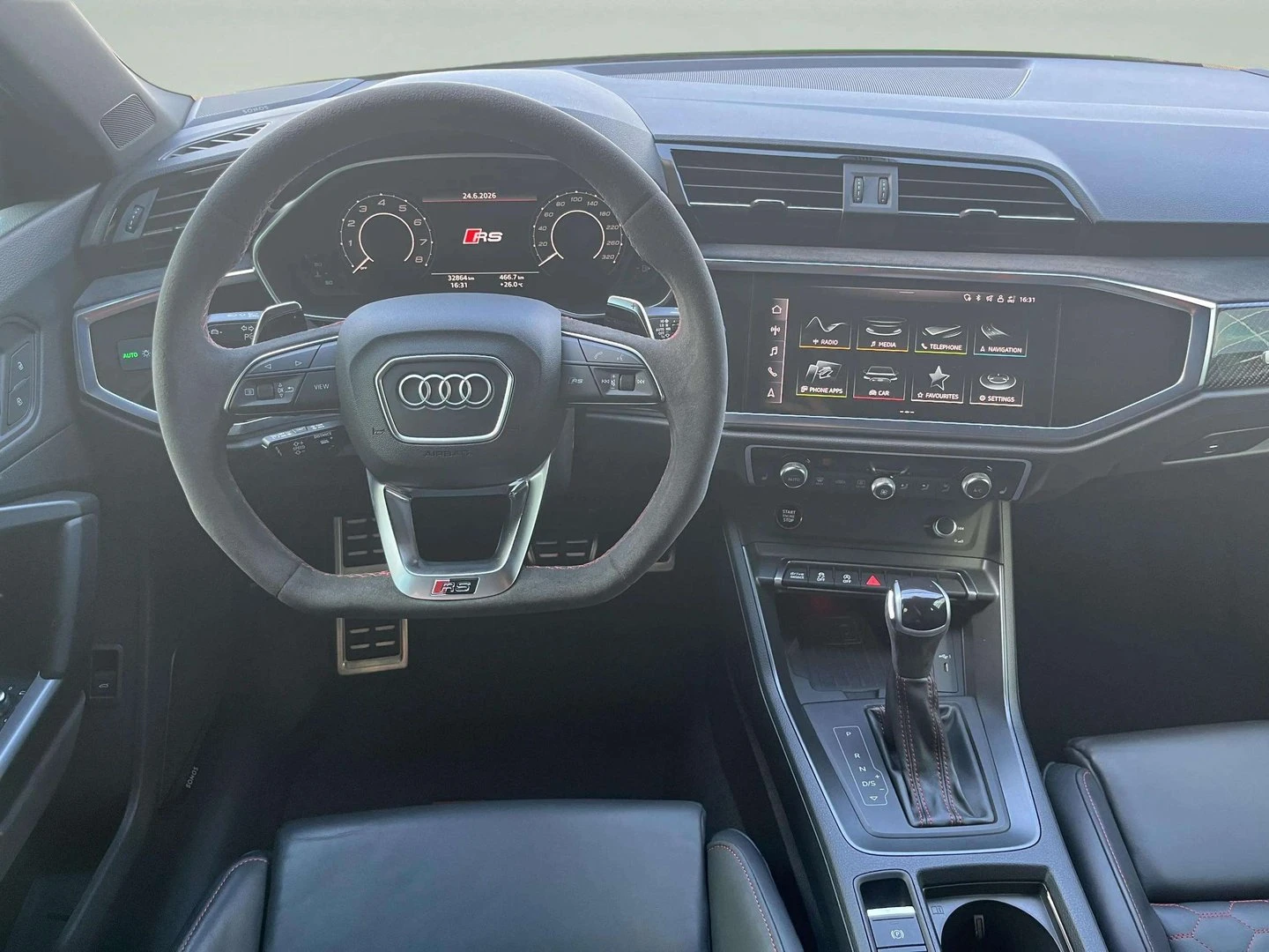 Audi Q3, снимка 10 - Автомобили и джипове - 55199130