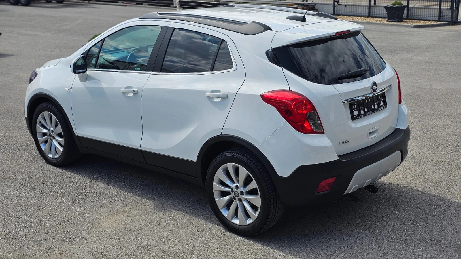 Opel Mokka 1.4i LGP 6S IT-НАВИ-ИСТОРИЯ-ТЕГЛИЧ-ТОП СЪСТ-ЛИЗИНГ, снимка 4 - Автомобили и джипове - 55433888