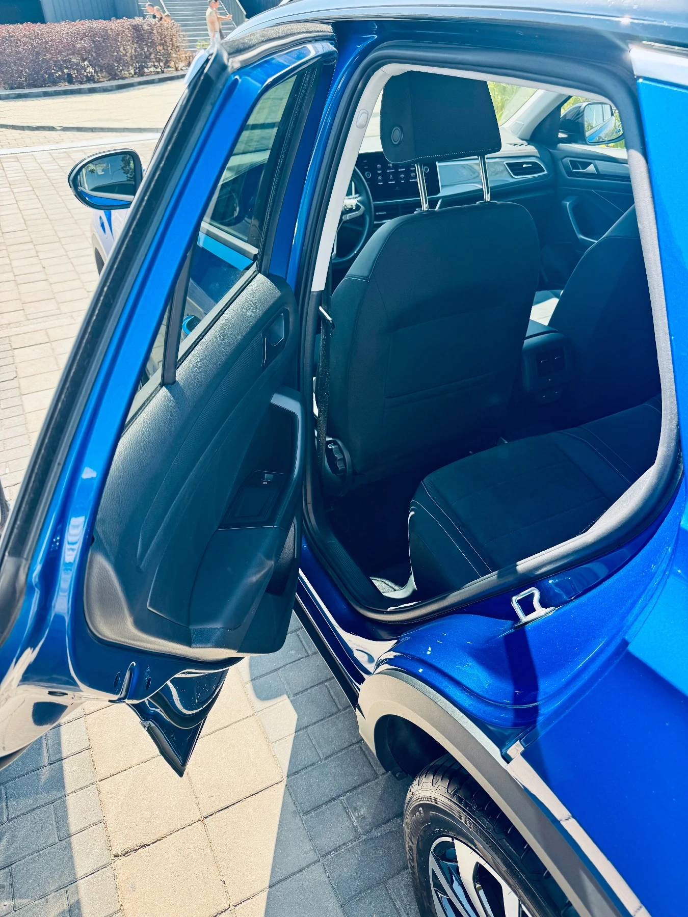 VW T-Roc Style 1.5 l TSI GPF, снимка 8 - Автомобили и джипове - 56019651
