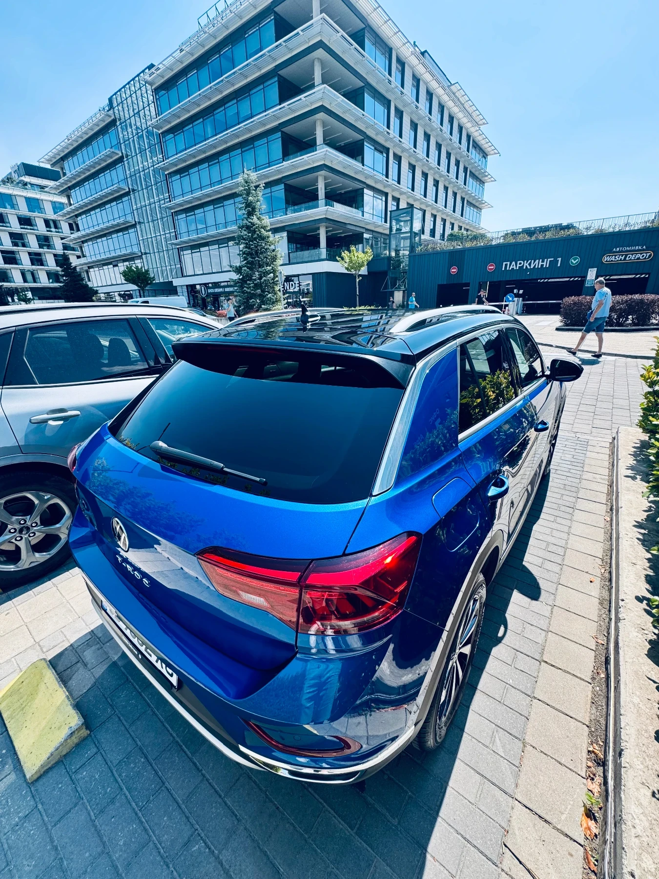 VW T-Roc Style 1.5 l TSI GPF, снимка 3 - Автомобили и джипове - 56019651