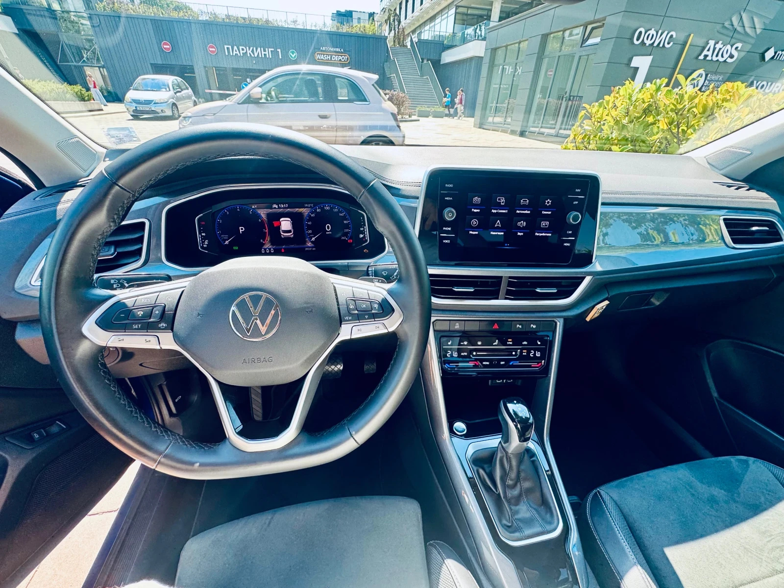 VW T-Roc Style 1.5 l TSI GPF, снимка 5 - Автомобили и джипове - 56019651