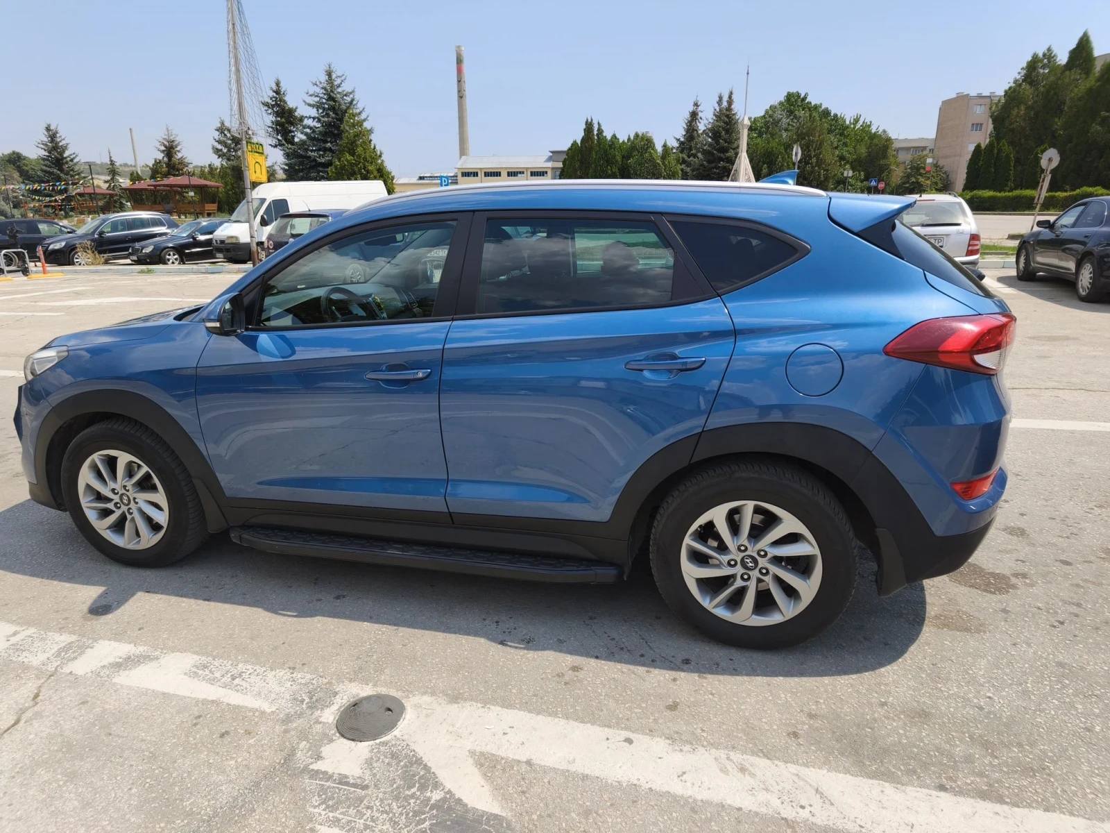 Hyundai Tucson 2 TDI, снимка 2 - Автомобили и джипове - 56336800