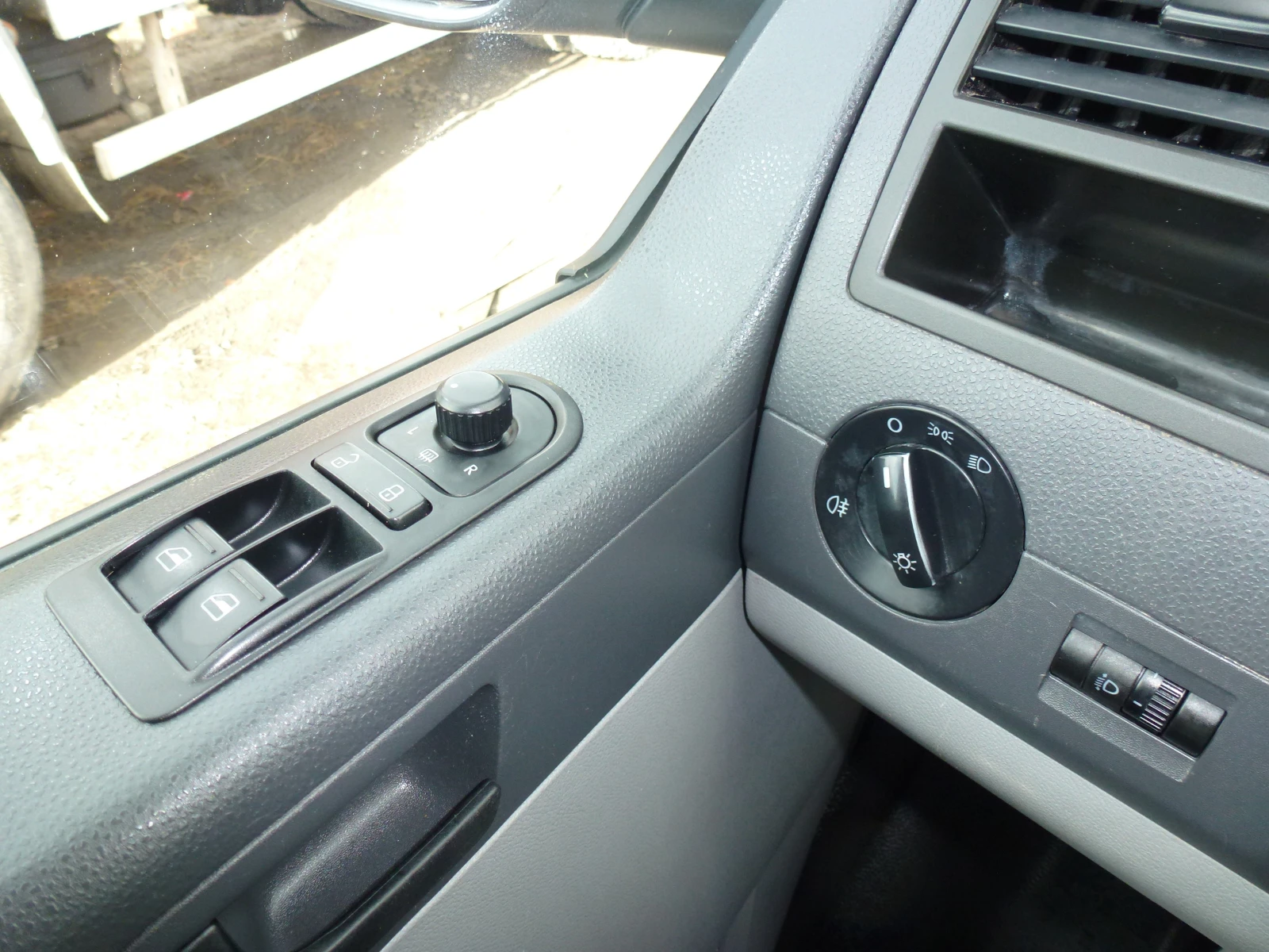 VW Transporter 2.0 TDI | Mobile.bg   12