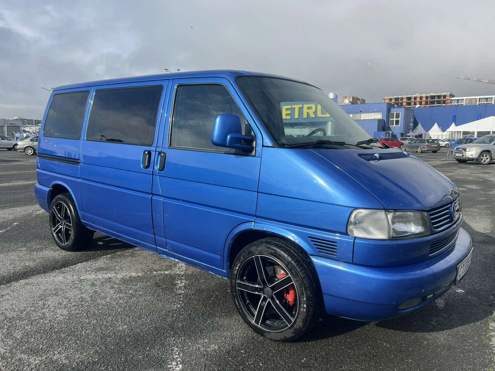 VW Multivan 2500