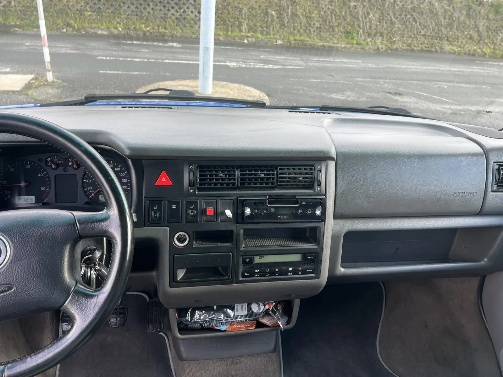 VW Multivan 2500, снимка 7 - Бусове и автобуси - 54102705