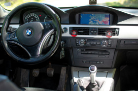 BMW 320 D Facelift M-Packet, снимка 13 - Автомобили и джипове - 45243029