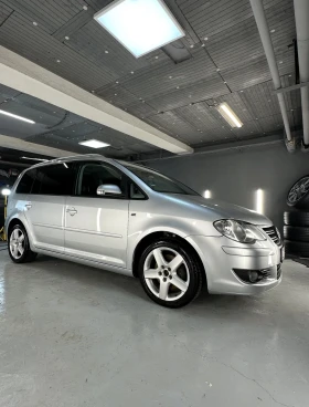 VW Touran 2.0TDI Highline, снимка 7