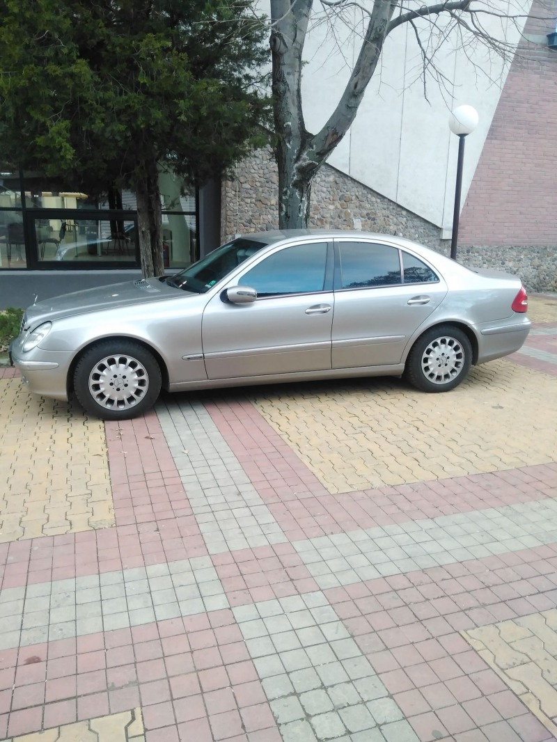 Mercedes-Benz E 200 W 211, снимка 2 - Автомобили и джипове - 45351884