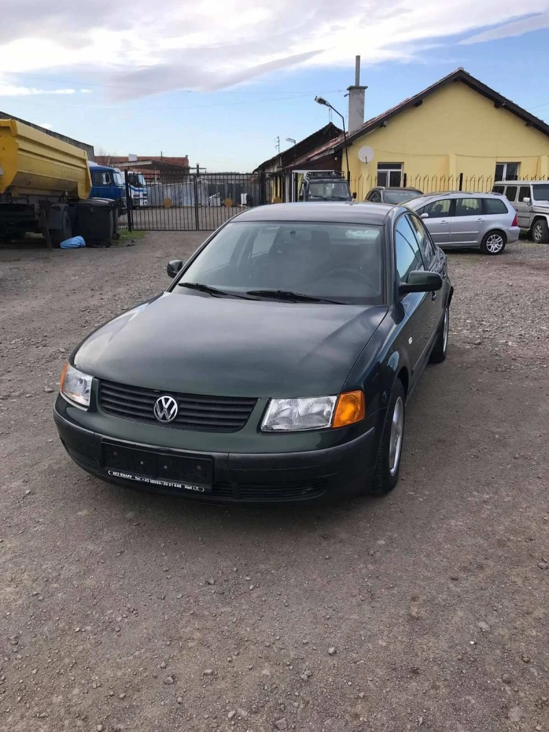 VW Passat, снимка 1 - Автомобили и джипове - 46986811