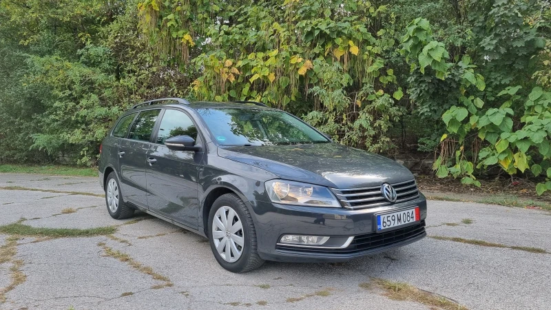 VW Passat, снимка 1 - Автомобили и джипове - 47552665