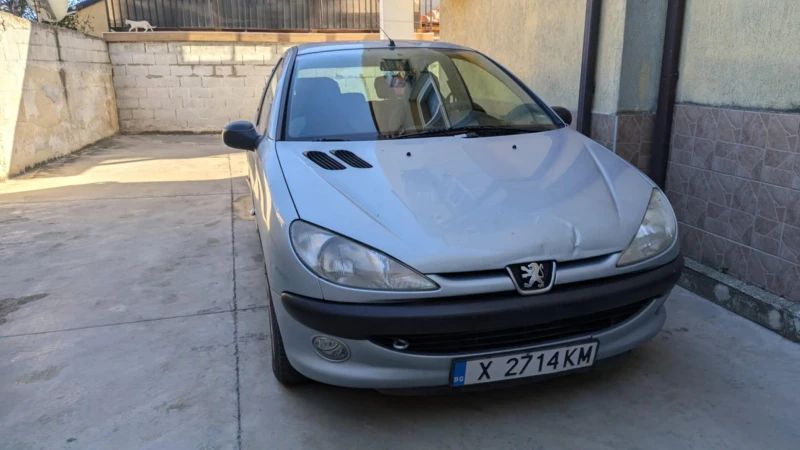 Peugeot 206, снимка 1 - Автомобили и джипове - 47878568