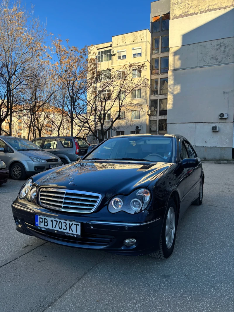 Mercedes-Benz C 220, снимка 2 - Автомобили и джипове - 48853829