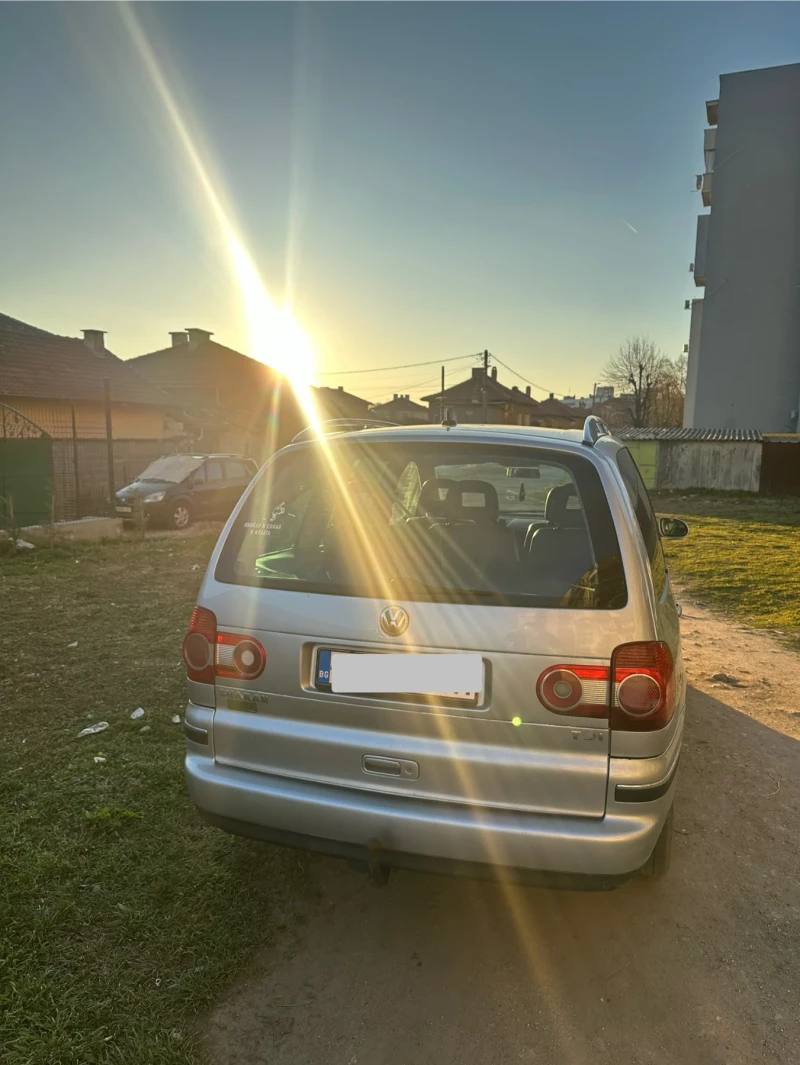 VW Sharan 1.9 TDI, снимка 4 - Автомобили и джипове - 49363460