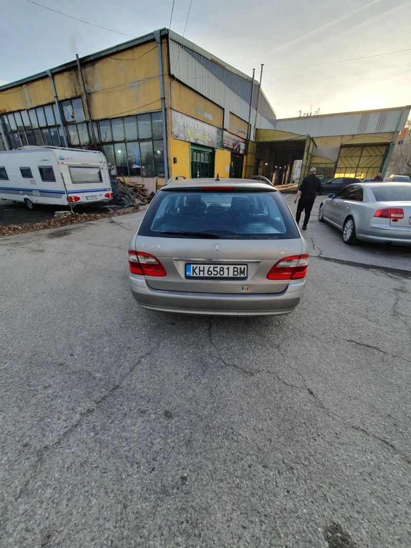 Mercedes-Benz E 320 Авангард , снимка 6 - Автомобили и джипове - 52727948
