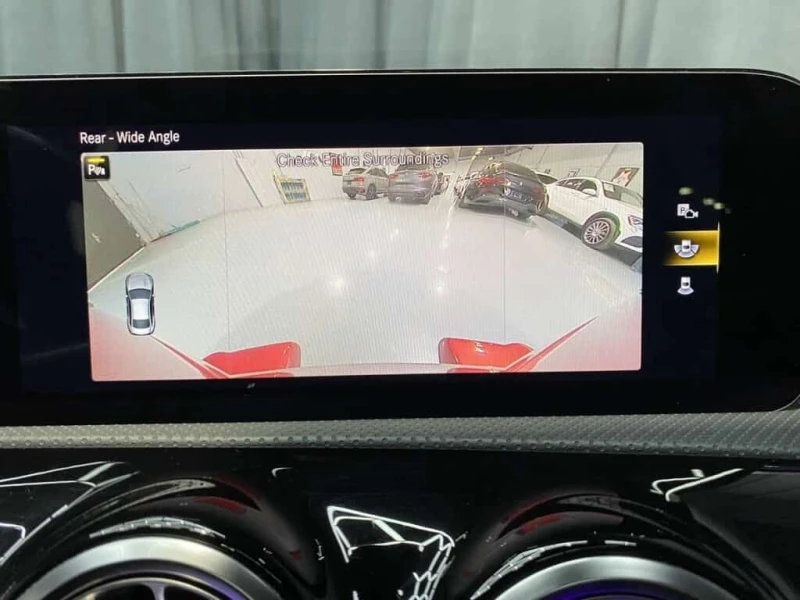 Mercedes-Benz CLA AMG 35 * ПОДГРЕВ / ШИБИДАХ * ОТ ПРЕДСТАВИТЕЛСТВО, снимка 13 - Автомобили и джипове - 53597104